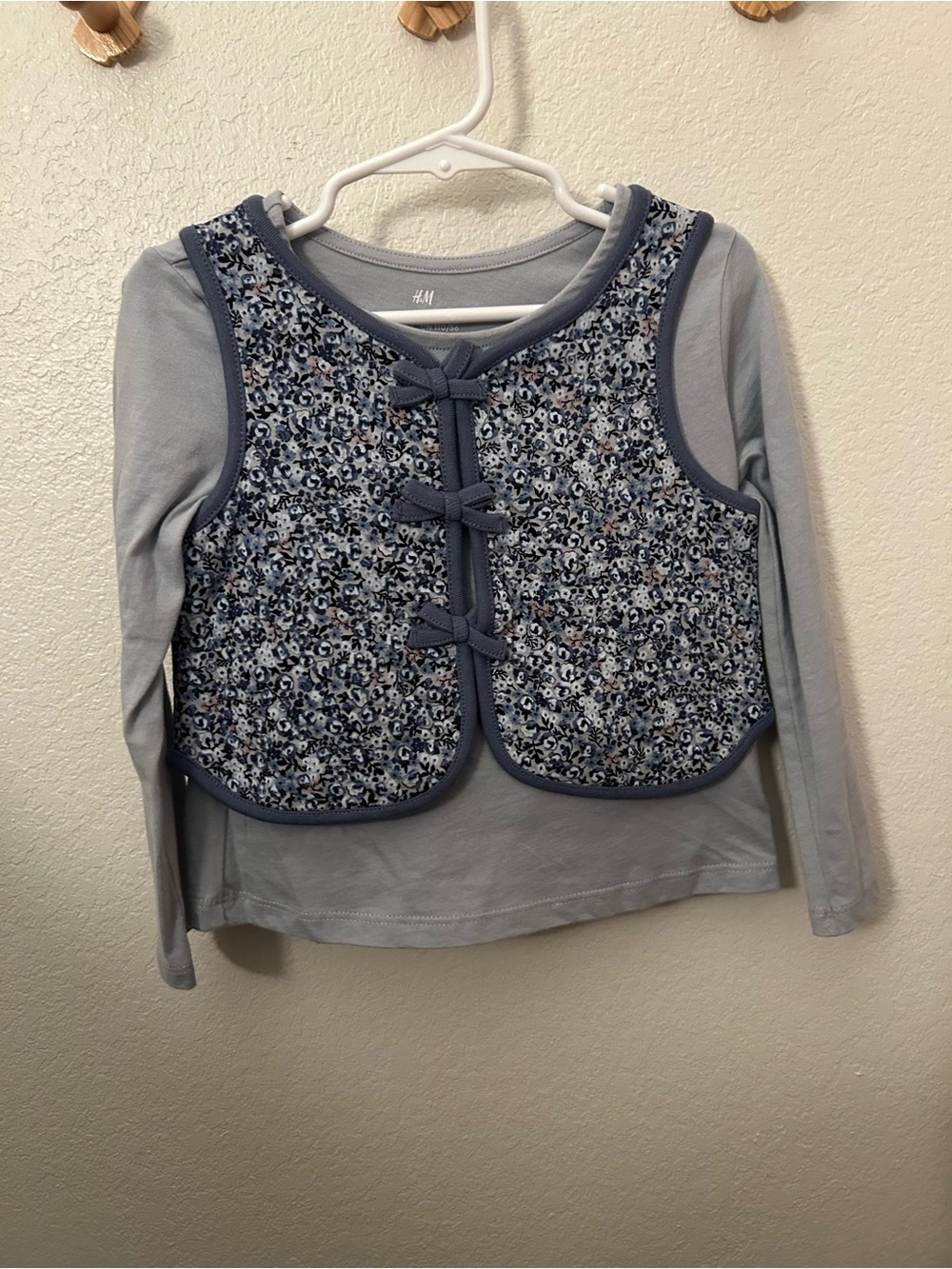 H&M Light Blue Long-Sleeve Top with Floral Vest